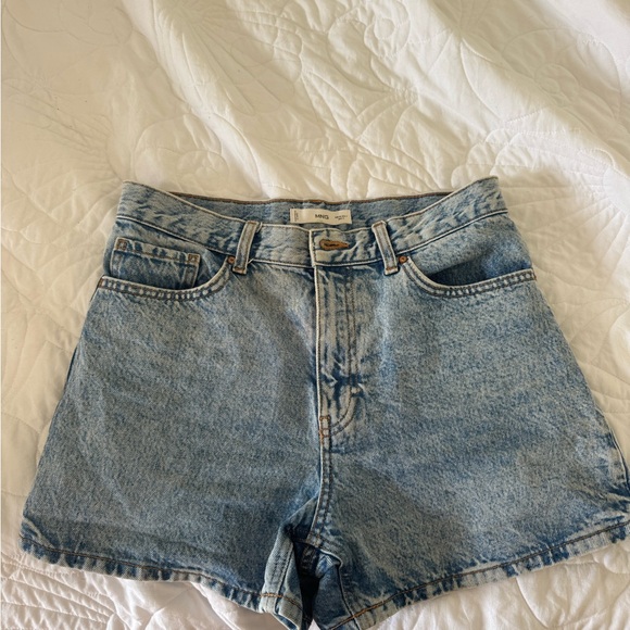 Mango Blue Jean Shorts High-Waisted Vintage Style Size USA Size 6 - Picture 1 of 3